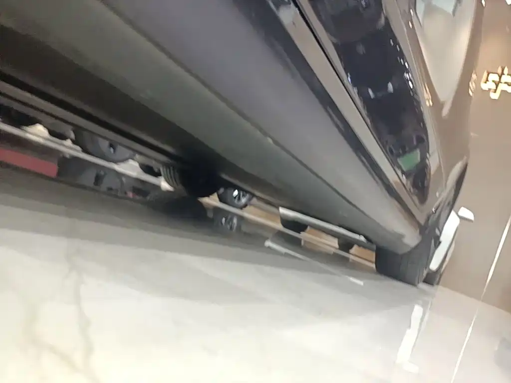 Tesla Model 3 — миниатюра 22