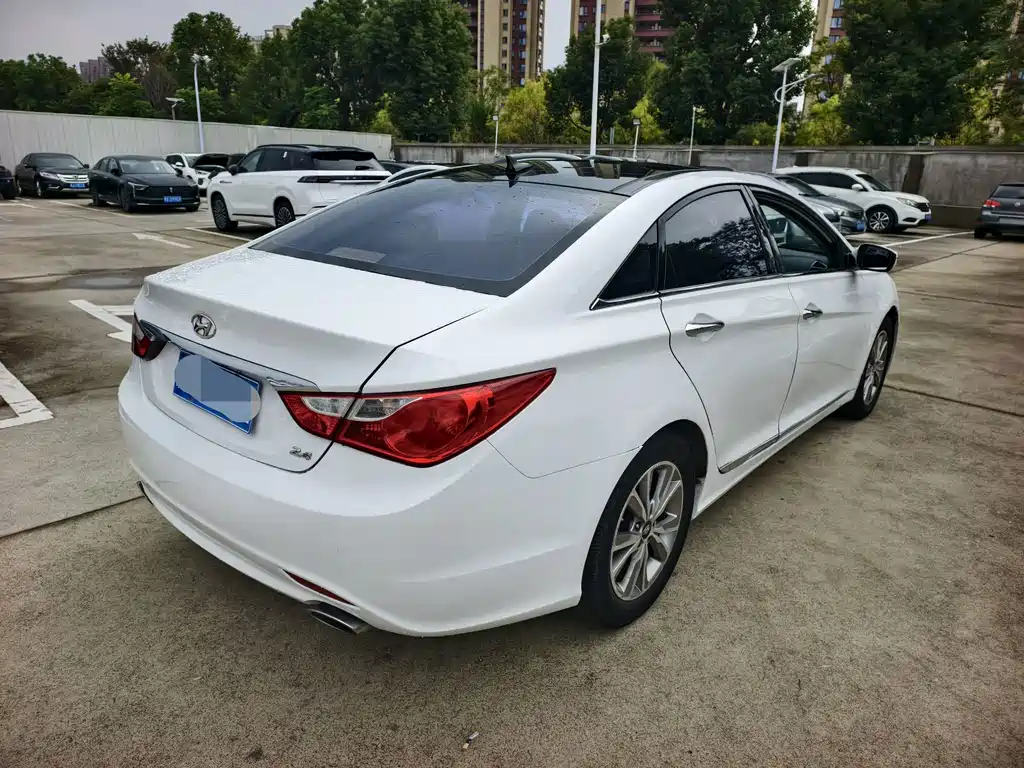 Hyundai Sonata — миниатюра 5