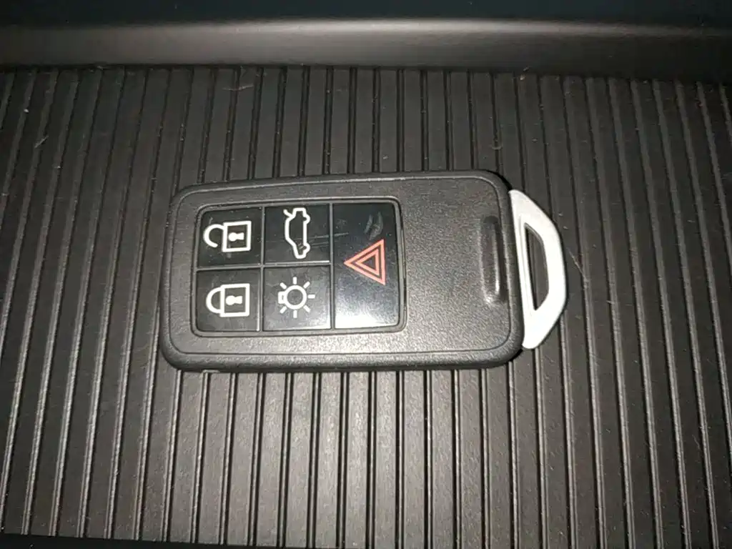 Volvo V40 — миниатюра 9
