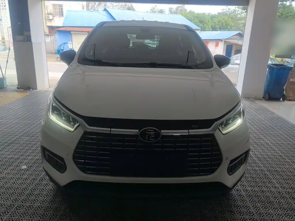 BYD Yuan EV — миниатюра 3