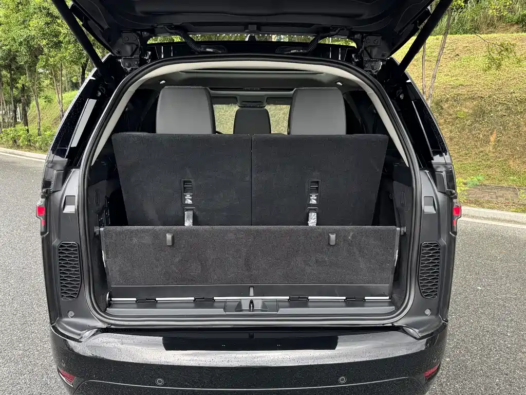 Land Rover Discovery — миниатюра 25