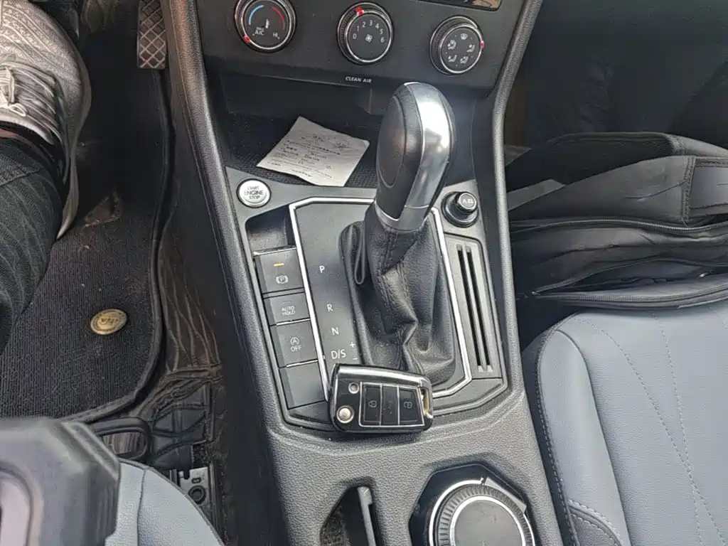 Volkswagen Lavida — миниатюра 14