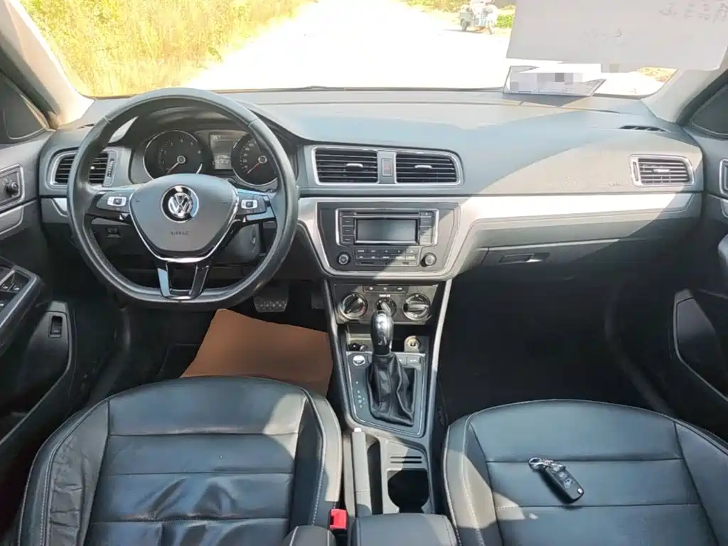 Volkswagen Lavida — миниатюра 10