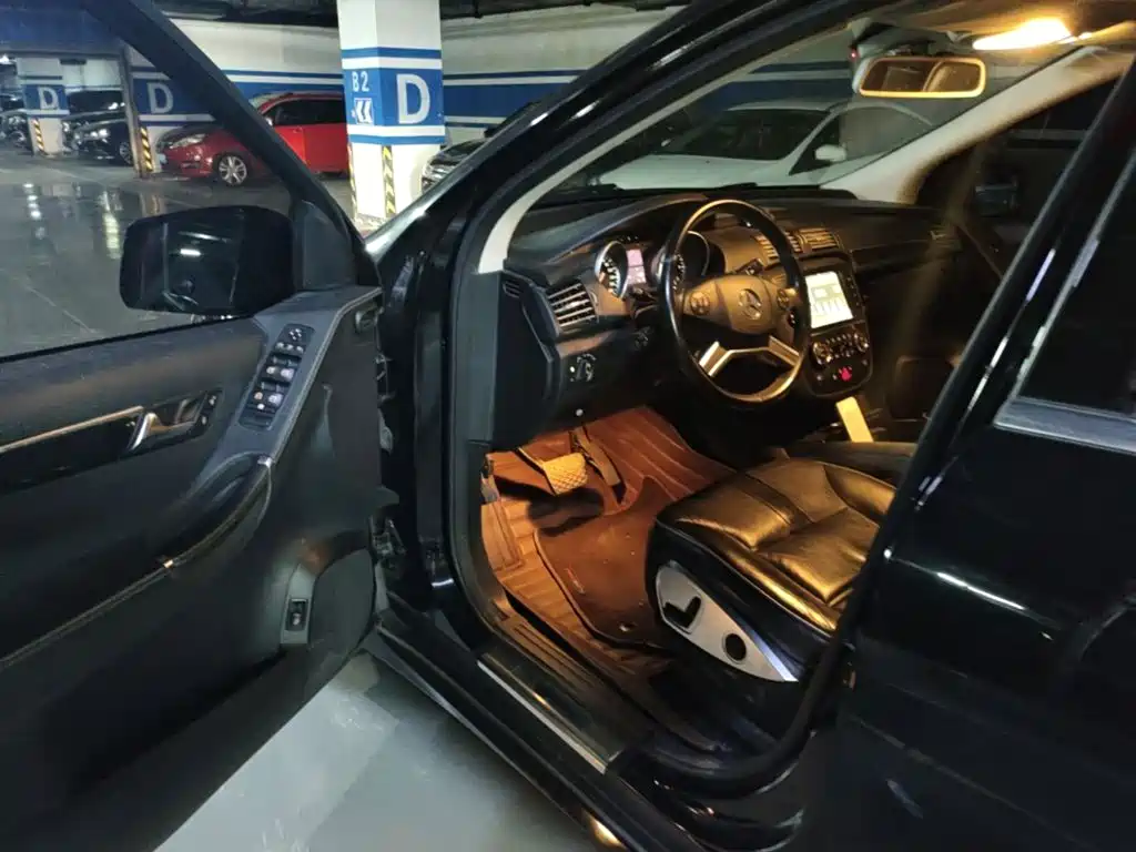 Mercedes-Benz R-Class — миниатюра 12