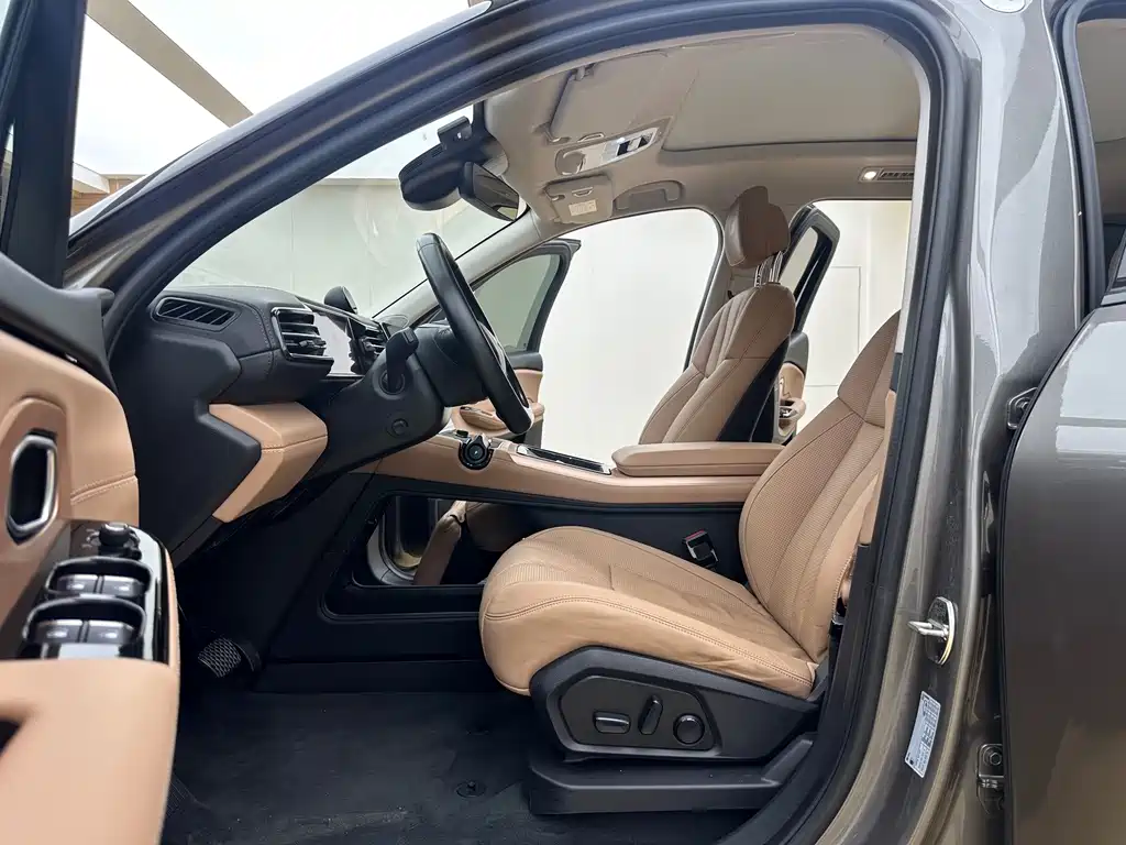 NIO ES8 — миниатюра 6