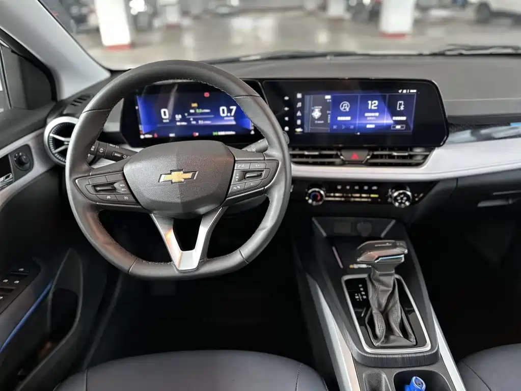 Chevrolet Monza — миниатюра 12