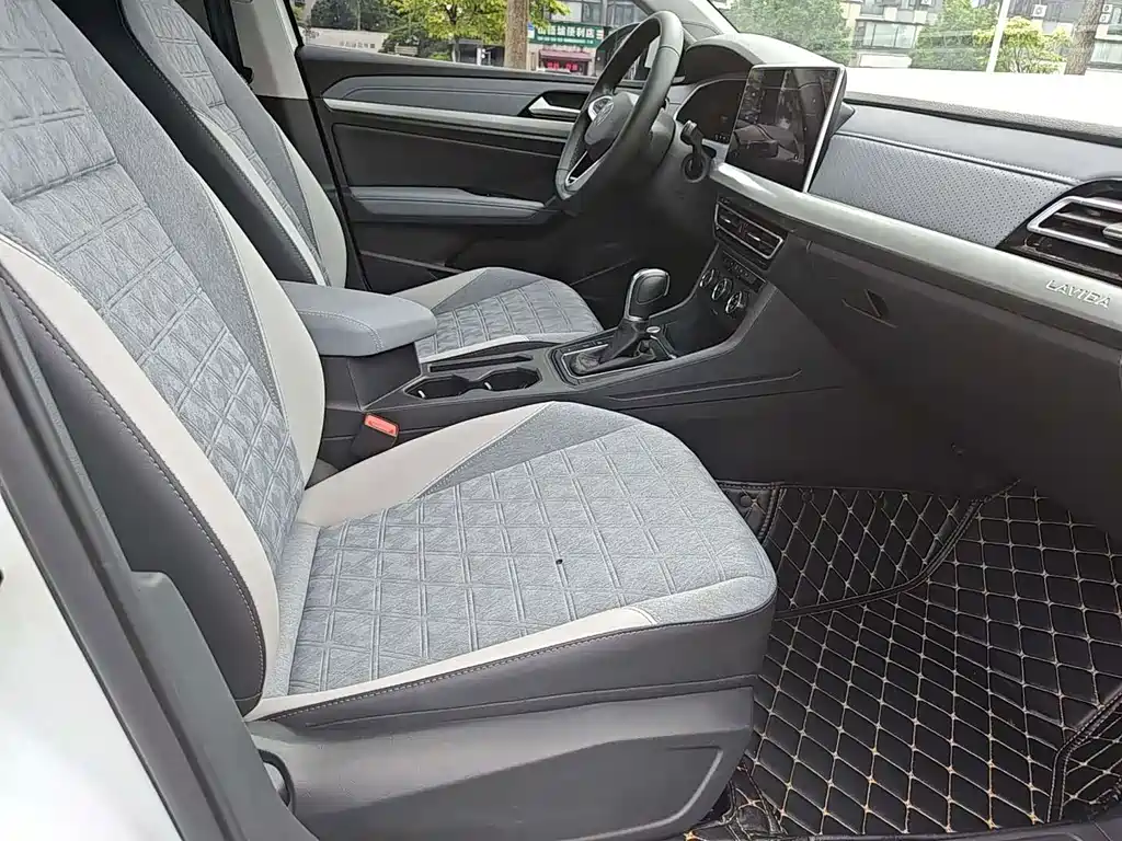 Volkswagen Lavida — миниатюра 12