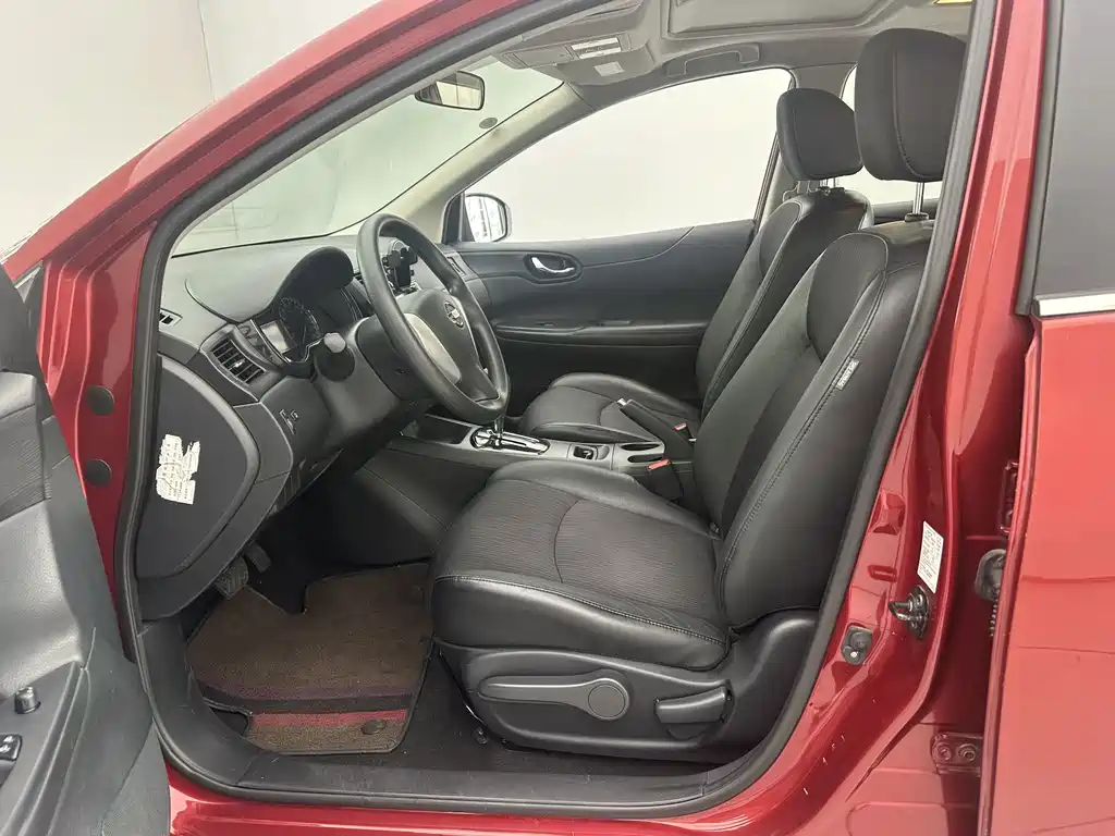 Nissan Tiida — миниатюра 15