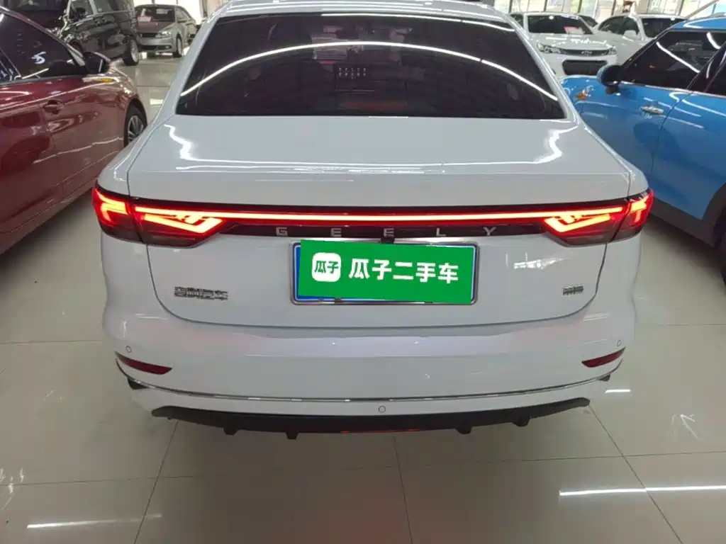 Geely Emgrand — миниатюра 6