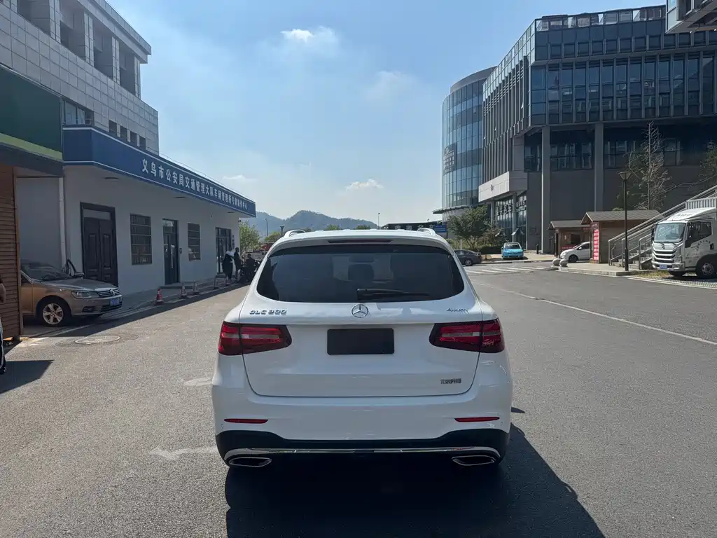 Mercedes-Benz GLC — миниатюра 9