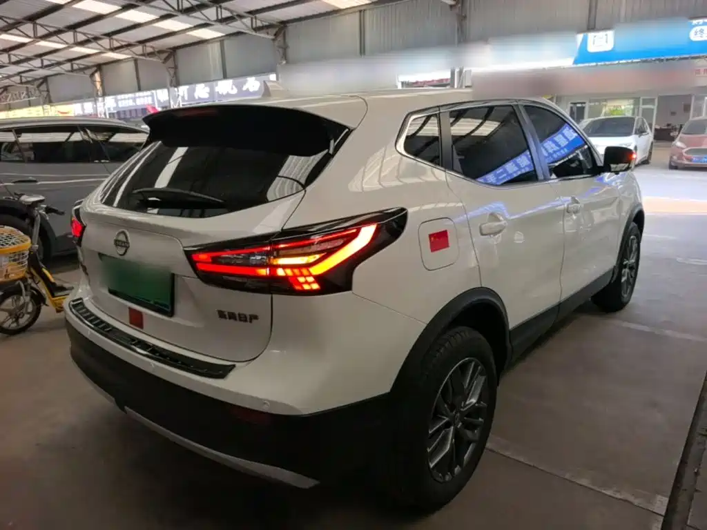 Nissan Qashqai — миниатюра 7