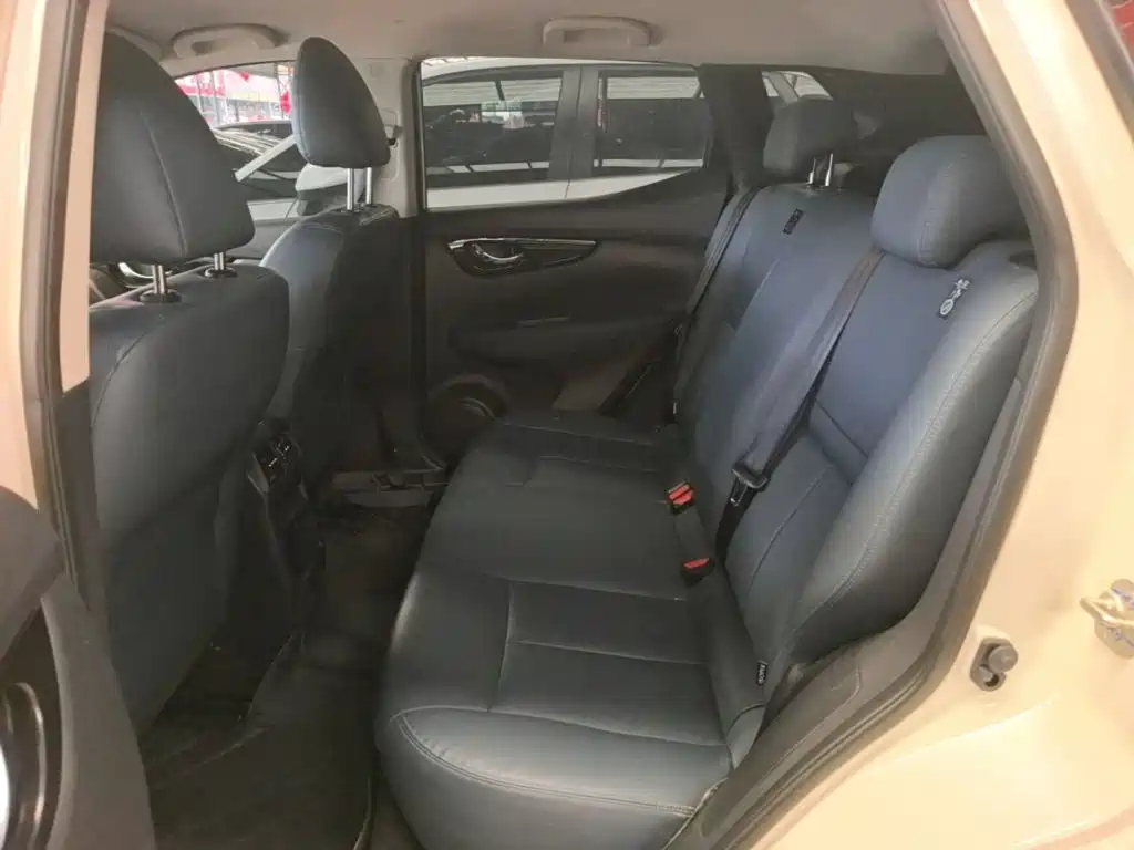 Nissan Qashqai — миниатюра 17