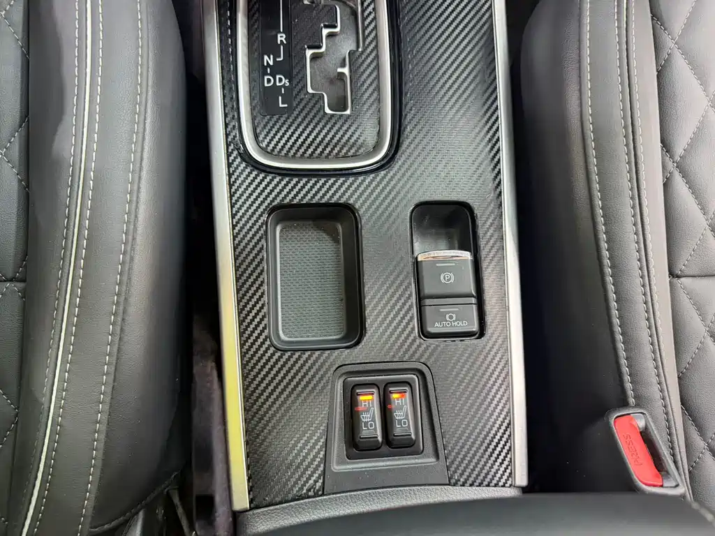 Mitsubishi Outlander — миниатюра 11