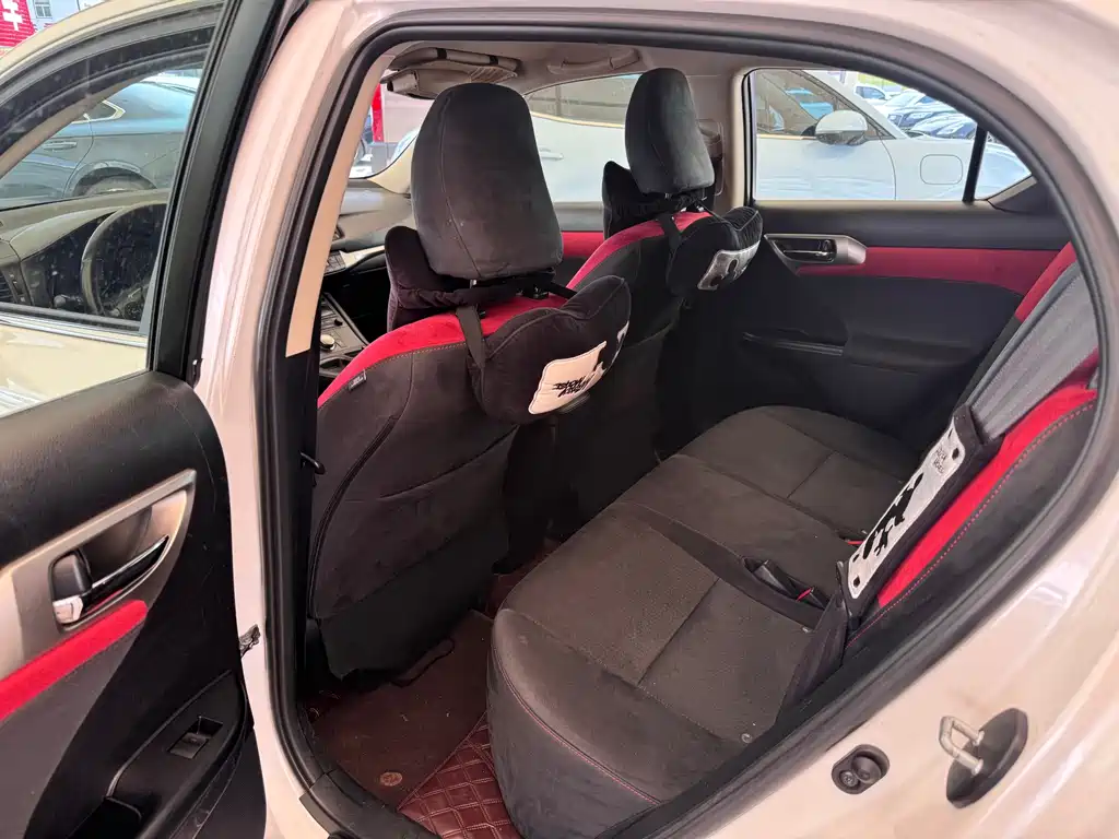 Lexus CT — миниатюра 6