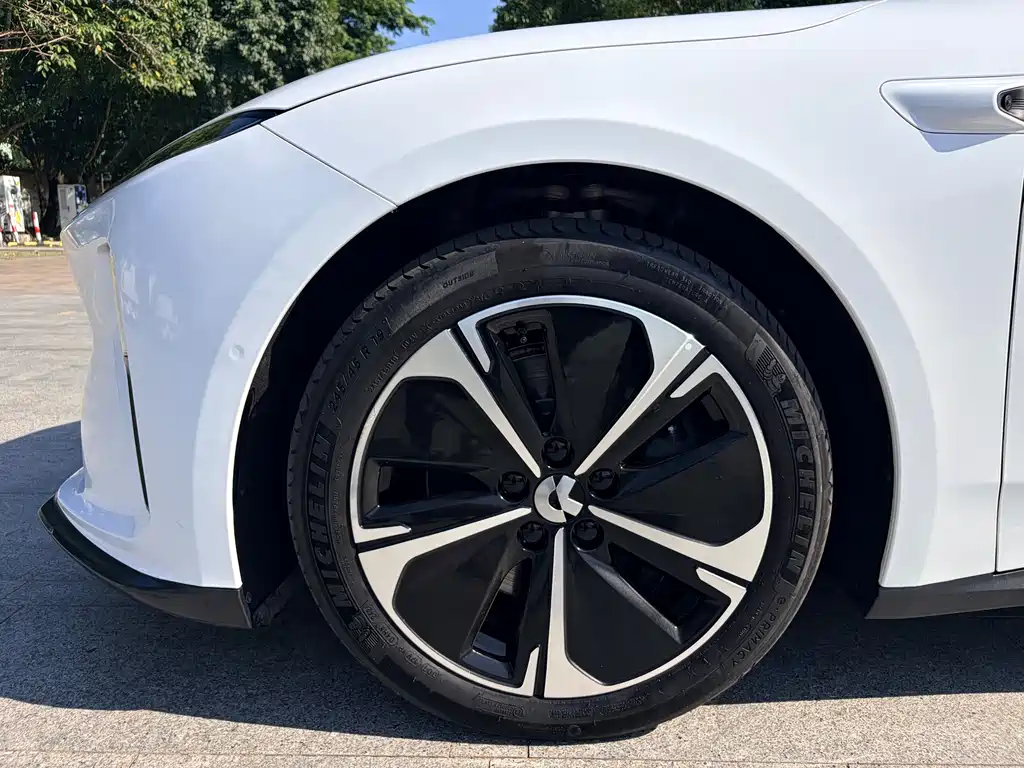 NIO ET5T — миниатюра 10