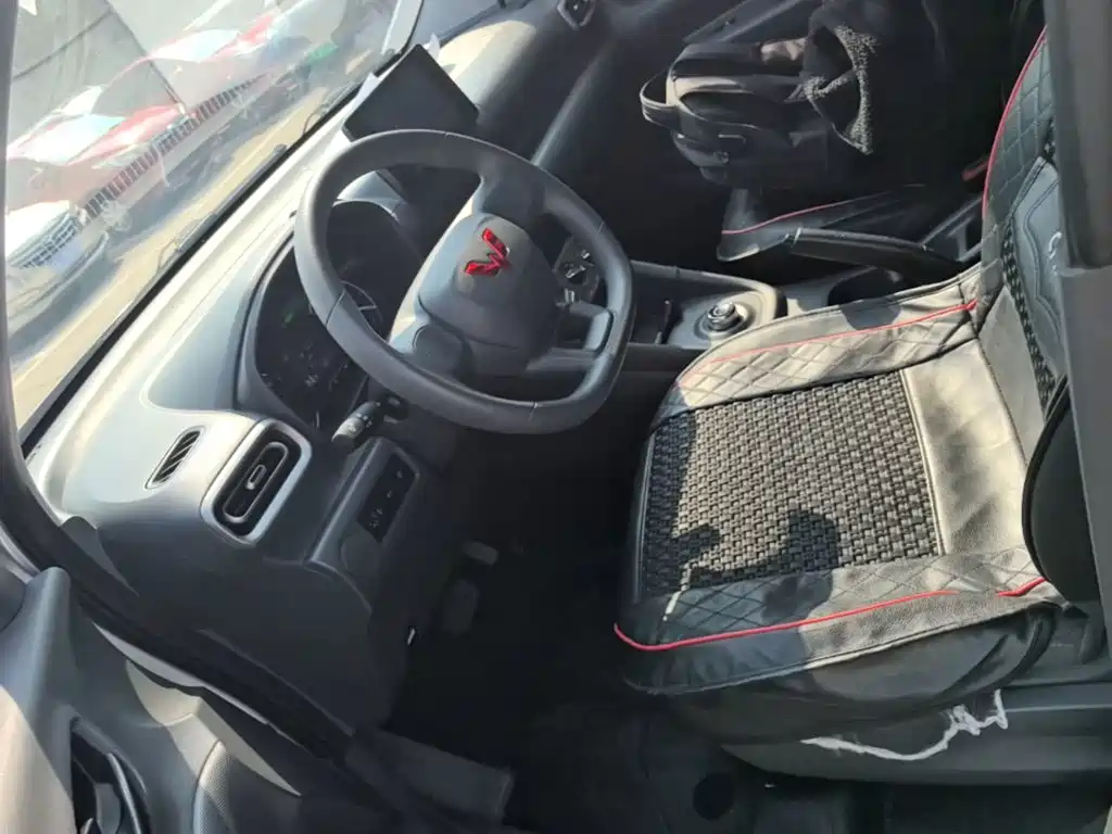 Wuling Hongguang EV — миниатюра 15