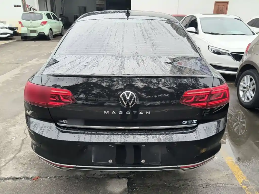 Volkswagen Magotan PHEV — миниатюра 6