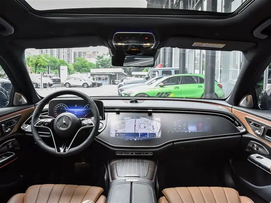 Mercedes-Benz E-Class — миниатюра 14