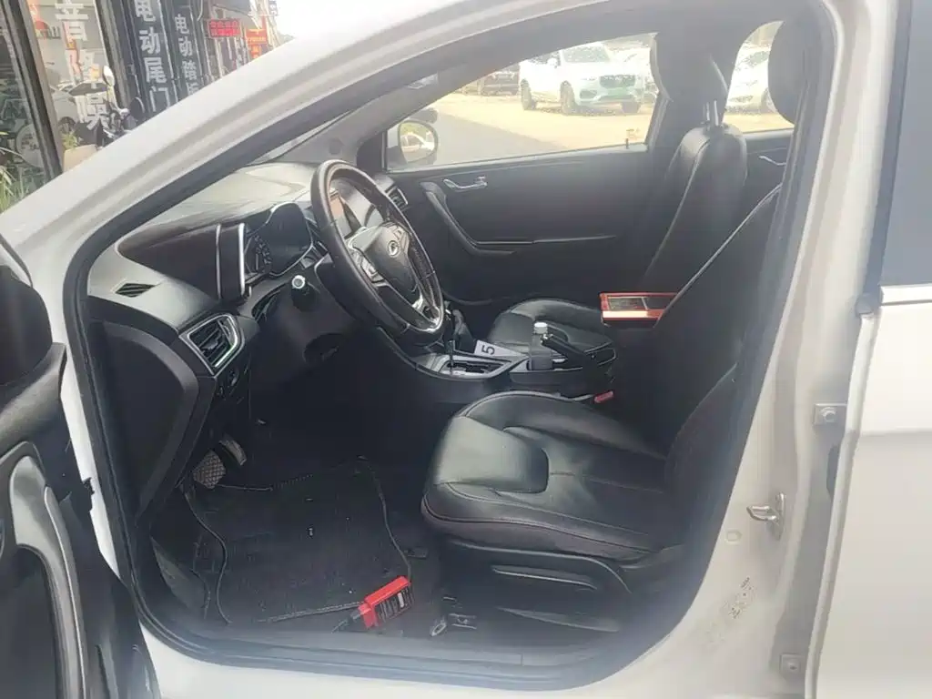 Chery Arrizo 5 — миниатюра 15