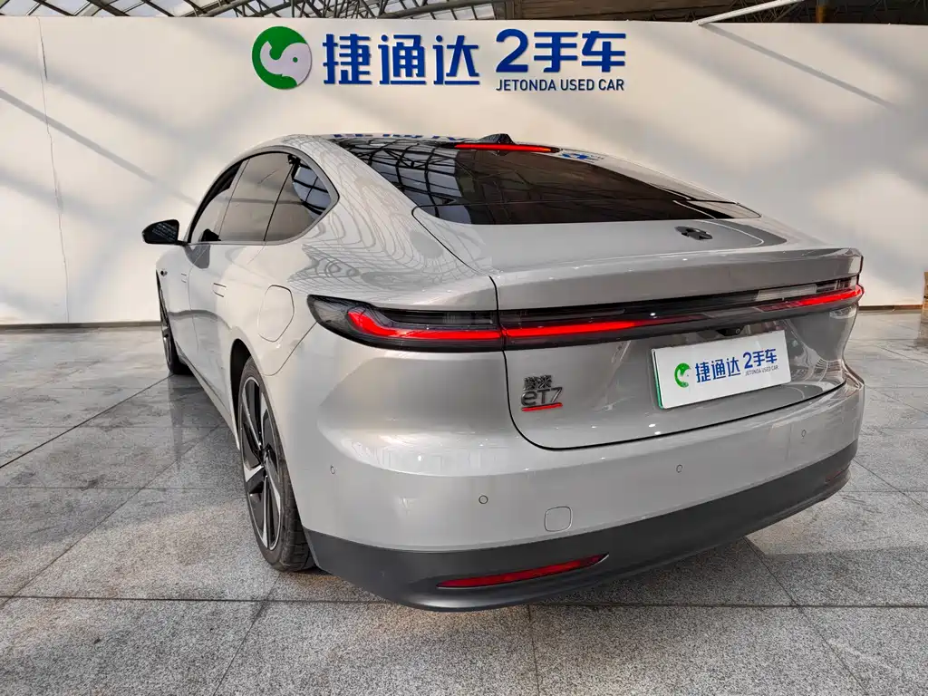 NIO NIO ET7