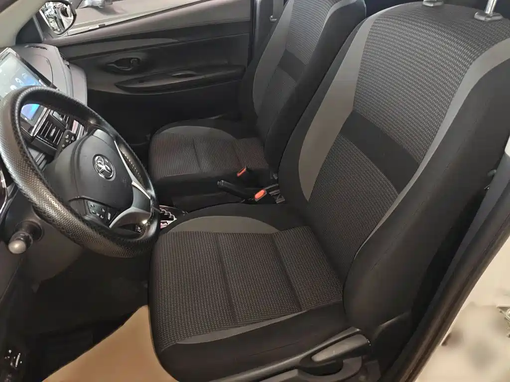 Toyota Vios FS — миниатюра 8