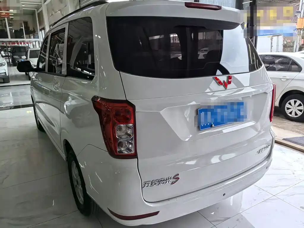 Wuling Hongguang — миниатюра 4