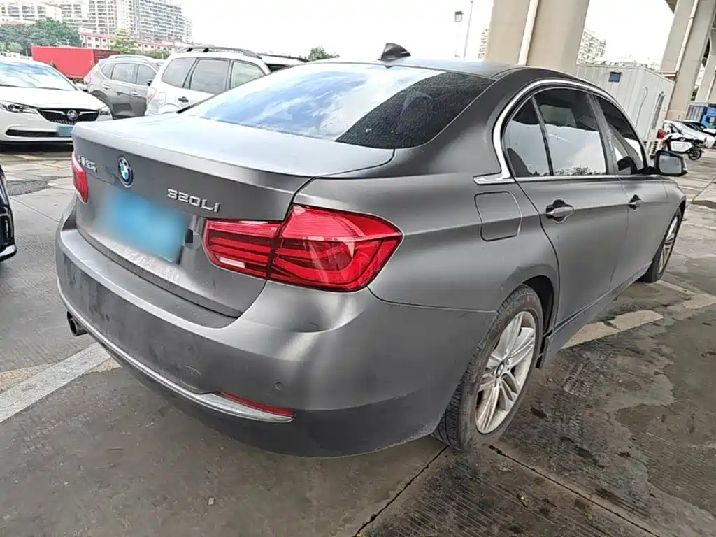 BMW 3 Series — миниатюра 7