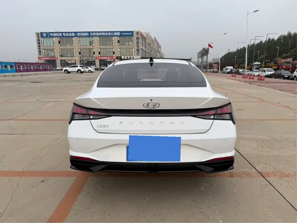 Hyundai Elantra — миниатюра 5