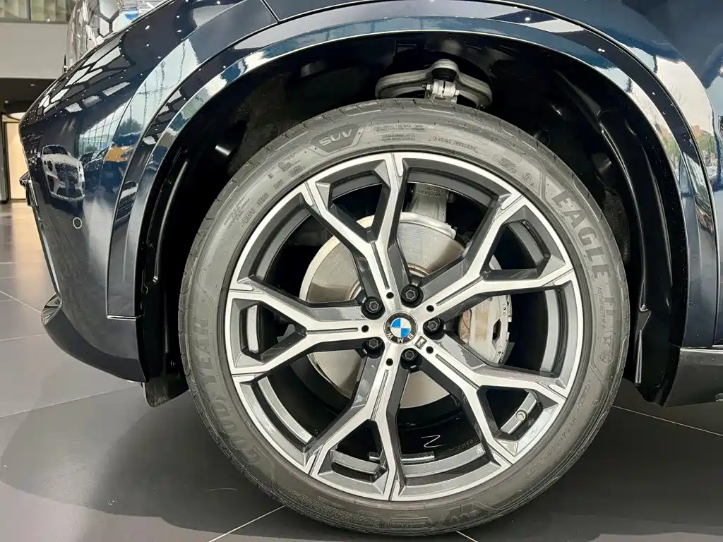 BMW X5 — миниатюра 5