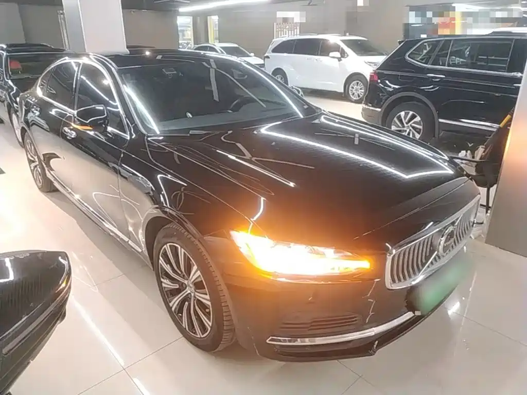 Volvo S90 PHEV — миниатюра 4