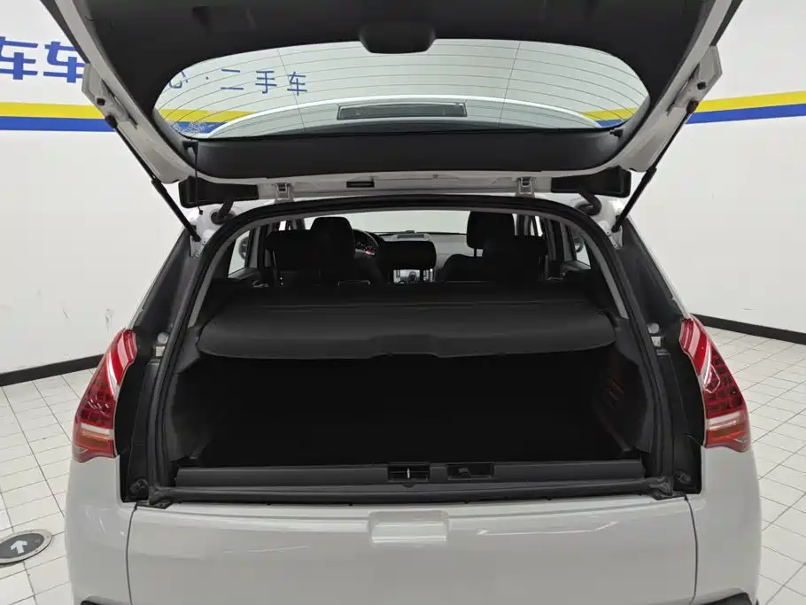 Peugeot 3008 — миниатюра 4