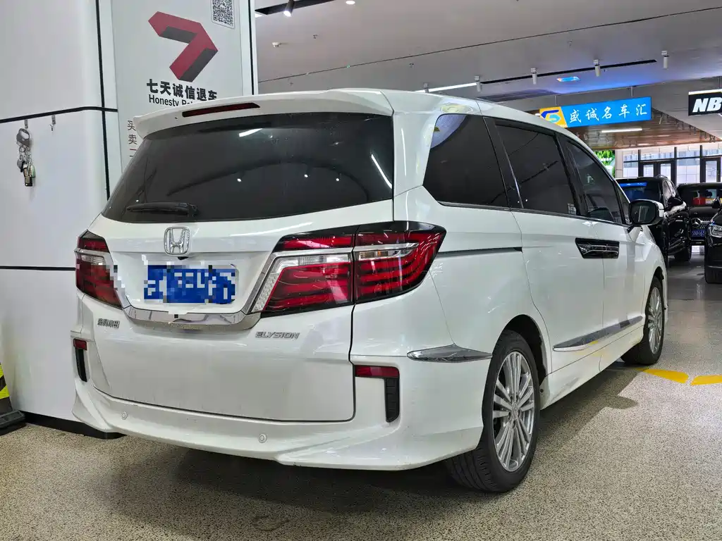 Honda Elysion — миниатюра 10