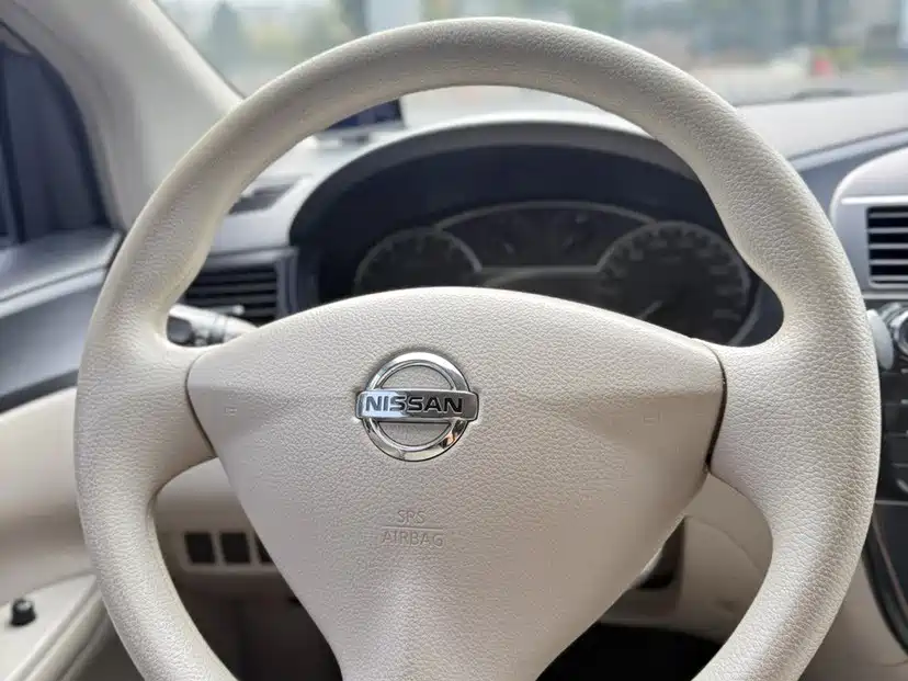 Nissan Tiida — миниатюра 16