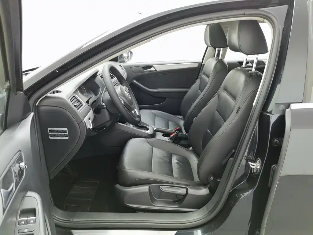 Volkswagen Sagitar — миниатюра 10