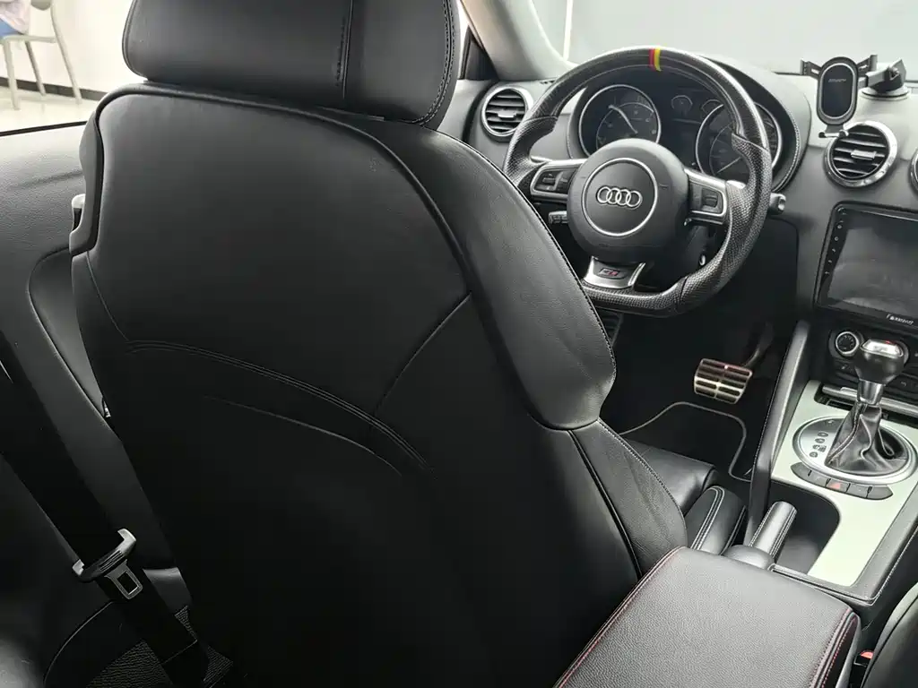 Audi TTS — миниатюра 12