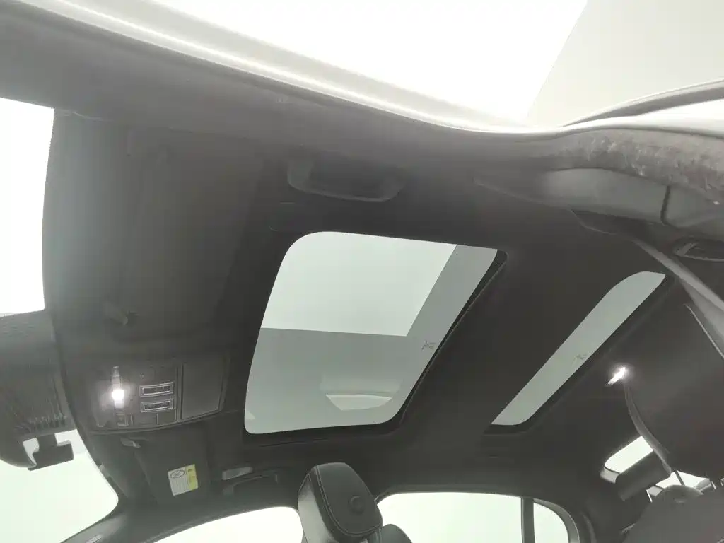 Jaguar XEL — миниатюра 14