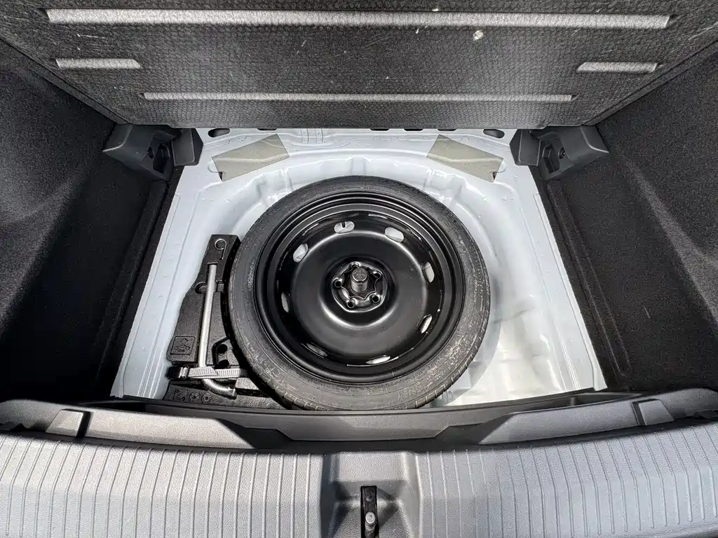 Volkswagen T-Roc — миниатюра 24