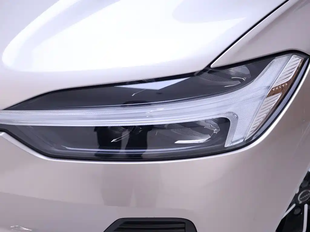 Volvo XC60 — миниатюра 4