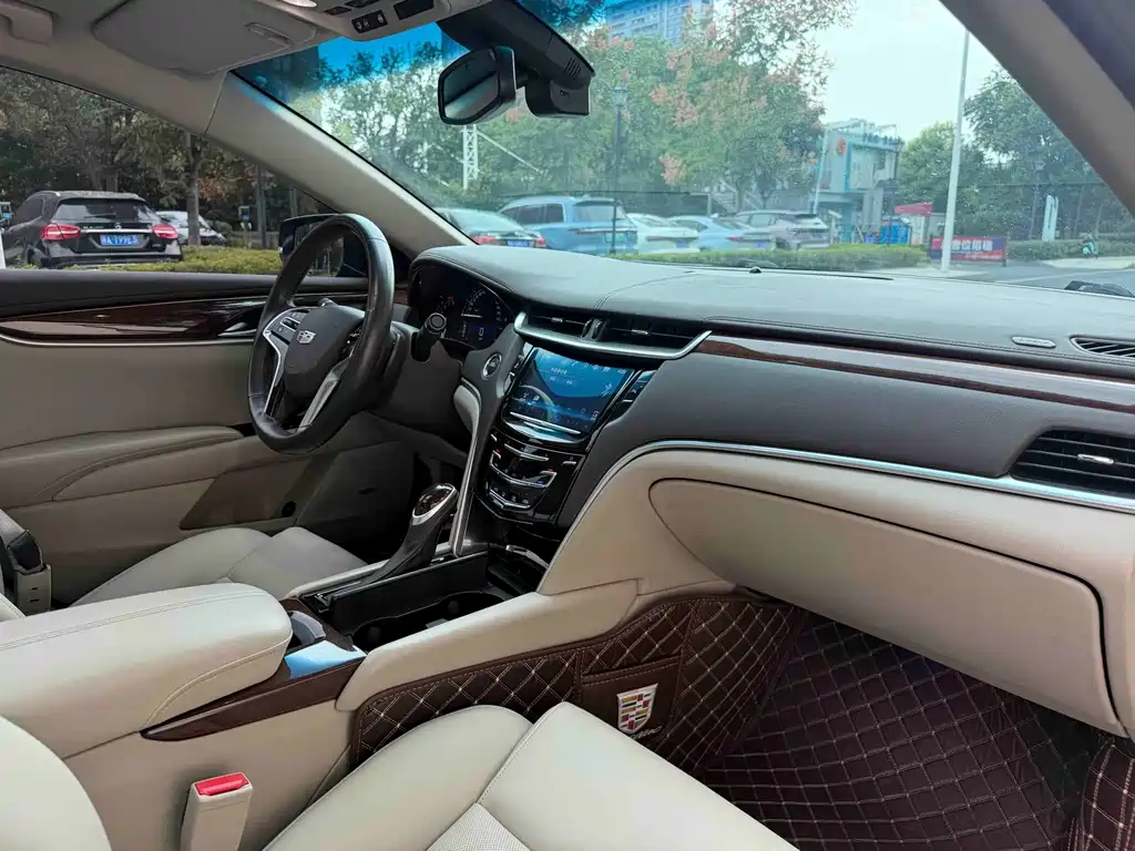 Cadillac XTS — миниатюра 11