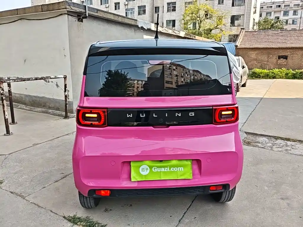 Wuling MINIEV — миниатюра 6