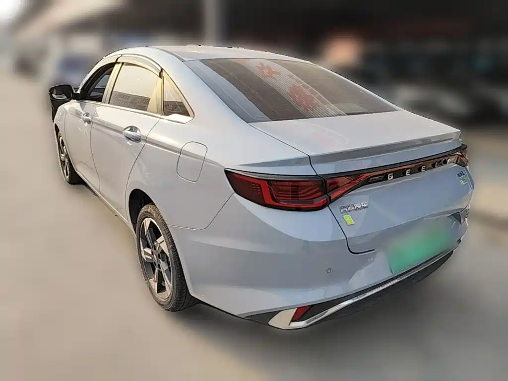 Geely L HiP — миниатюра 7