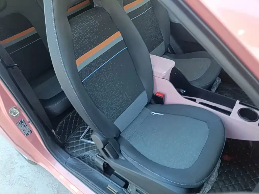Wuling MINIEV — миниатюра 25