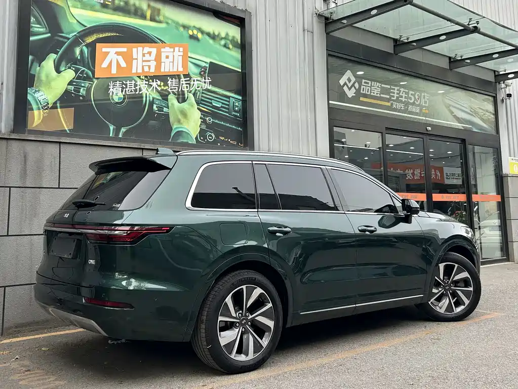 Li Auto Li ONE - фото 2
