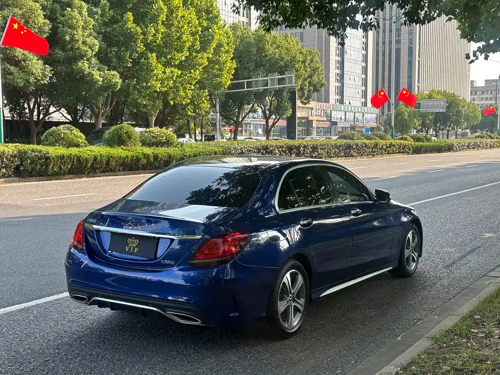 Mercedes-Benz C-Class — миниатюра 15