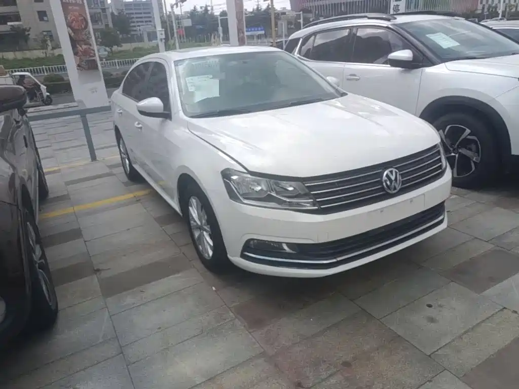 Volkswagen Lavida — миниатюра 4