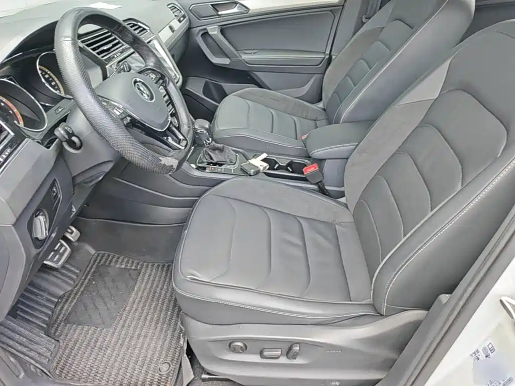 Volkswagen Tiguan L — миниатюра 20