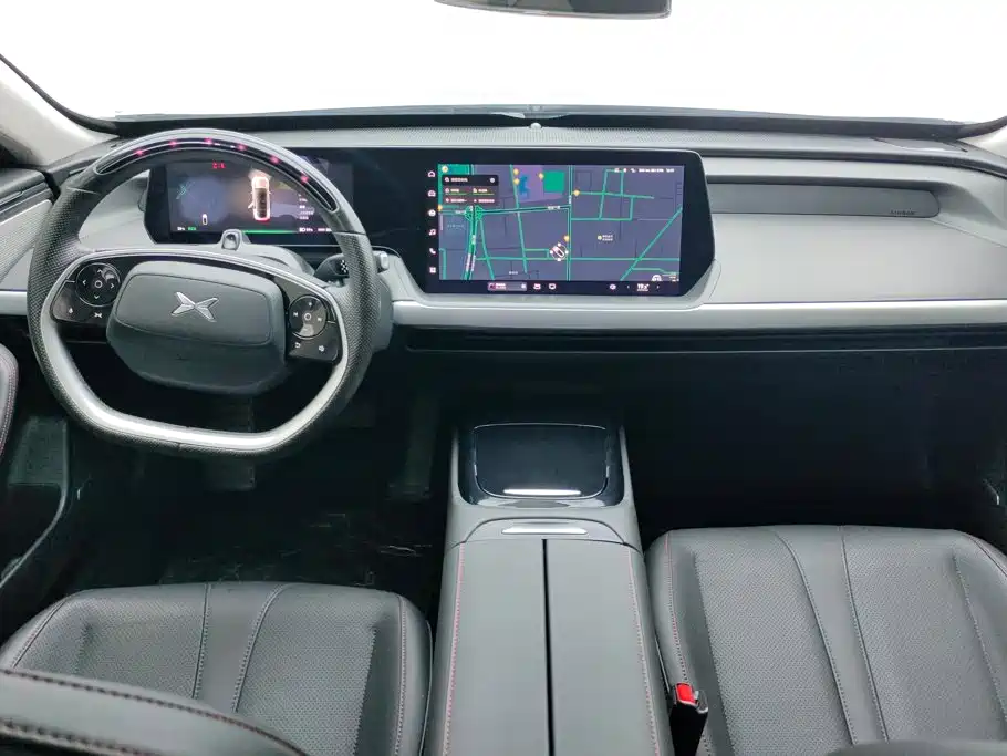 XPeng P7 — миниатюра 12