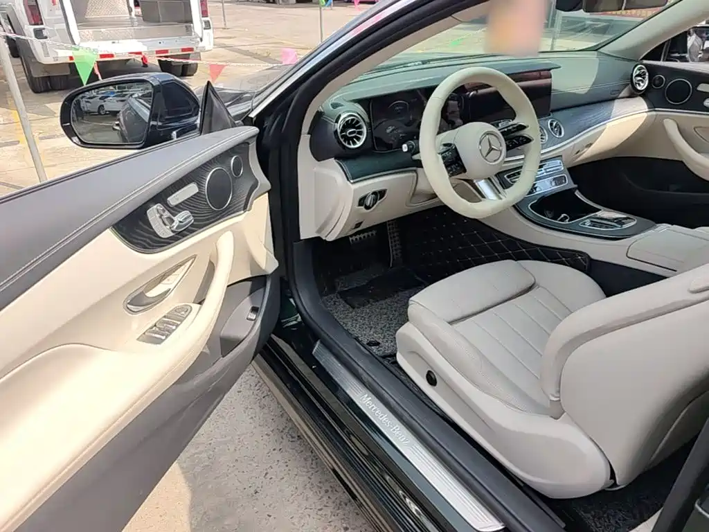 Mercedes-Benz E-Class (Import) — миниатюра 16