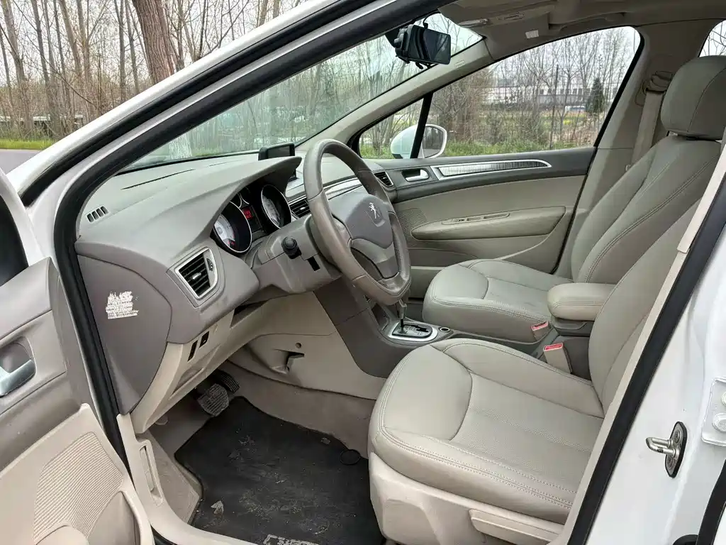 Peugeot 308 — миниатюра 4