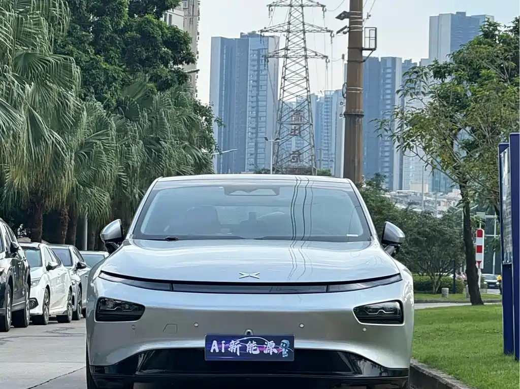 XPeng P7 — миниатюра 2